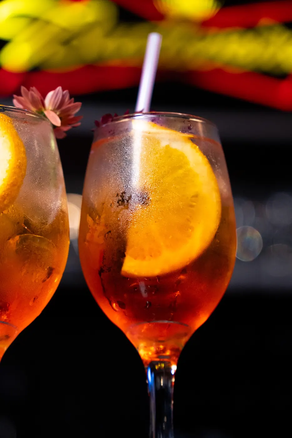 Drink alaranjado com cítrico